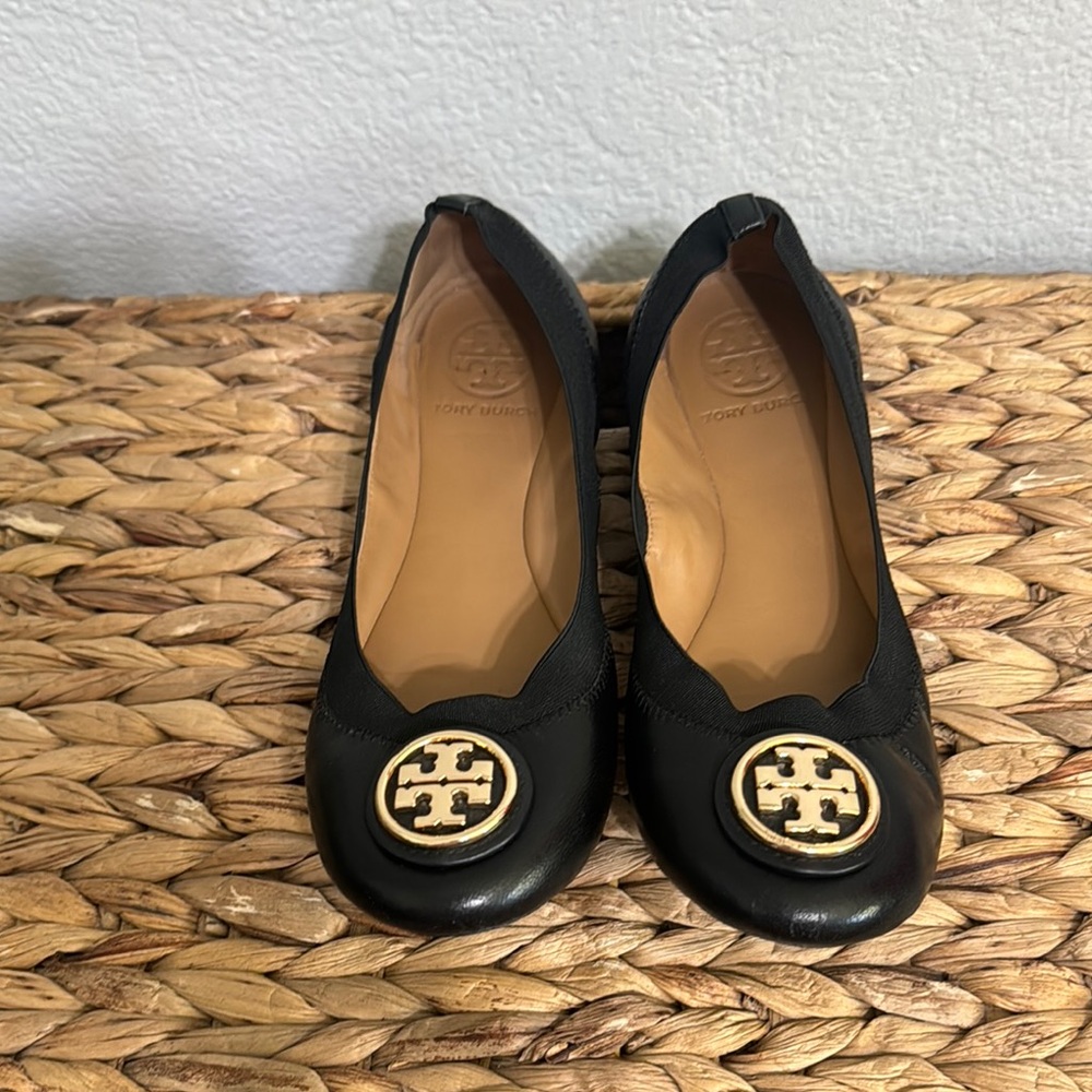 Tory Burch Black Leather Caroline  Flats with Gold Logo